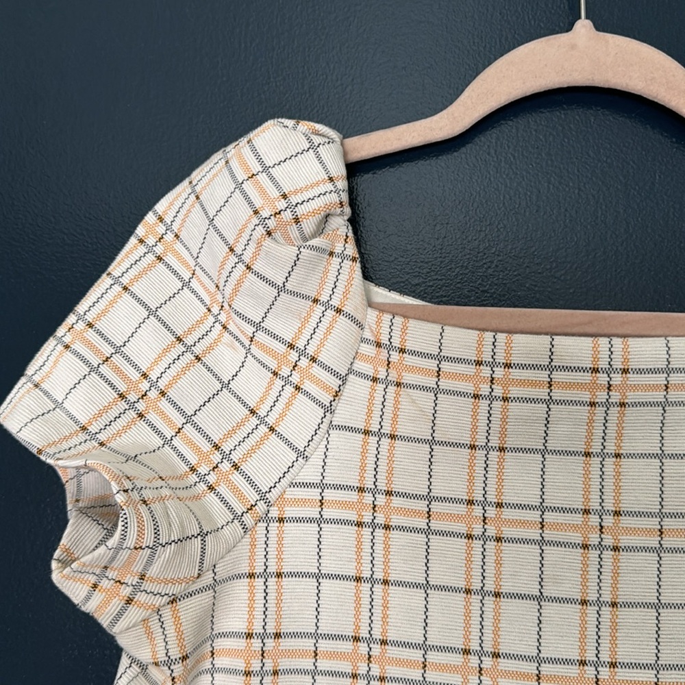 Square Neck Top - Picture 2 of 4